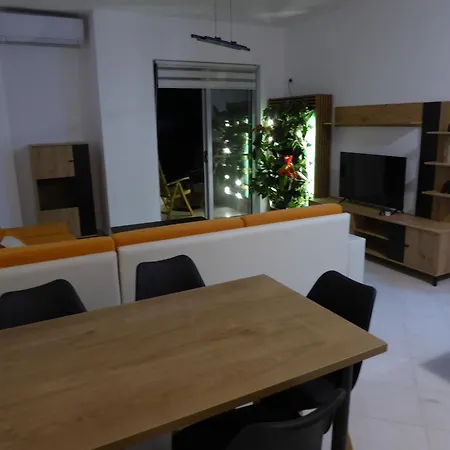 Sea View Garden Spot Apartment *