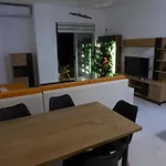 Sea View Garden Spot Apartment *