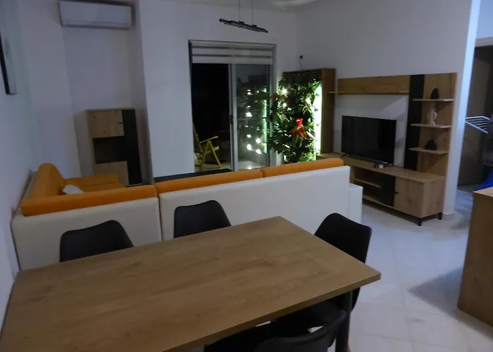 Sea View Garden Spot Apartament *